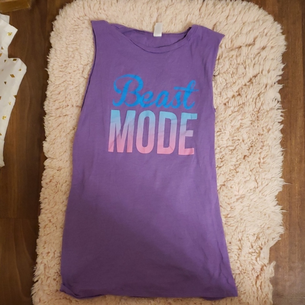 Workout Tank - Picture 2 of 5